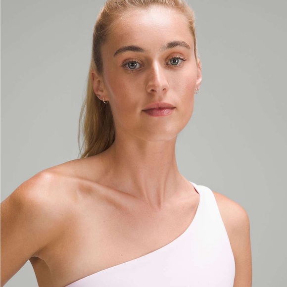 Lululemon 🍋 Baby Pink Align Asymmetrical Bra *Light Support, A/B Cup size 06 - Picture 5 of 10